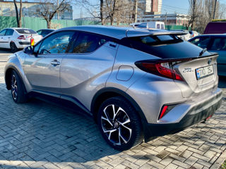 Toyota C-HR foto 4