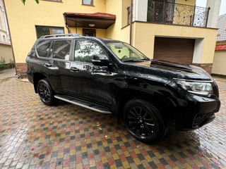 Toyota Land Cruiser Prado foto 3