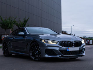 BMW 8 Series foto 4