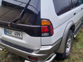 Mitsubishi Montero Sport foto 3