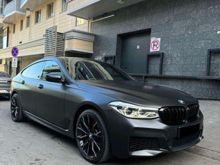 BMW 5 Series foto 3