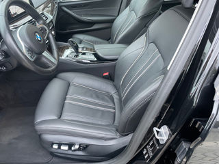 BMW 5 Series foto 11