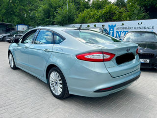 Ford Fusion foto 3