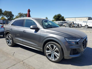 Audi Q8 foto 1