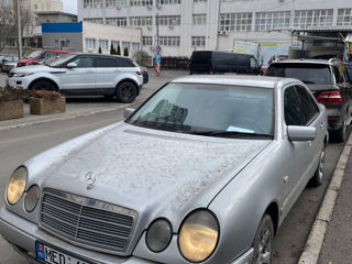 Mercedes E-Class foto 2