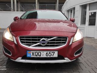 Volvo S60 foto 4