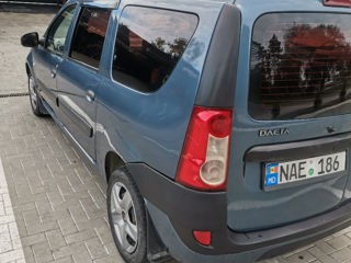 Dacia Logan foto 3