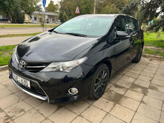 Toyota Auris foto 1