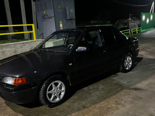 Mazda 323 foto 2