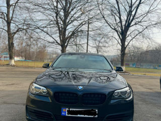 BMW 5 Series foto 2