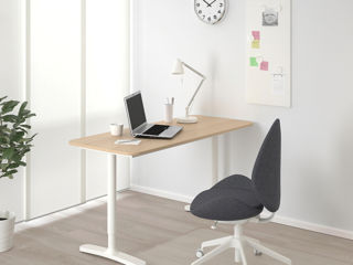Birou de oficiu simplu și practic IKEA foto 1