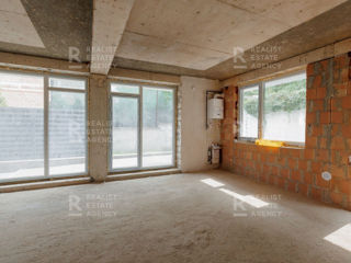 Vânzare, townhouse, 2 nivele, 5 camere, strada Anton Crihan, Centru foto 4