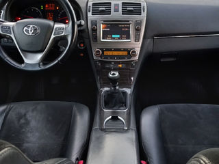 Toyota Avensis foto 14