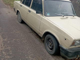 Lada / ВАЗ 2105 foto 5