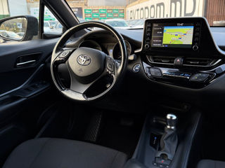 Toyota C-HR foto 5