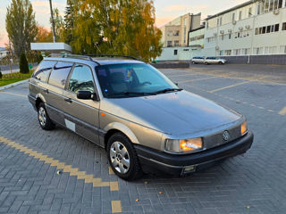 Volkswagen Passat foto 3