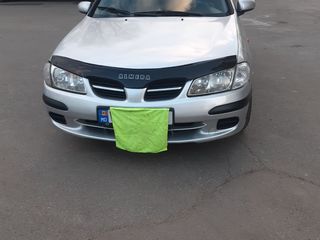 Nissan Almera foto 3