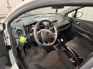 Renault Clio foto 9