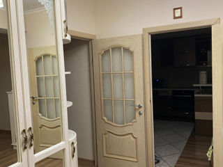 Apartament cu 2 camere, 80 m², Buiucani, Chișinău foto 5