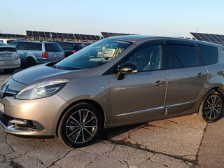 Renault Grand Scenic foto 2