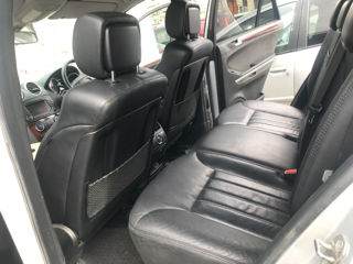 Salon Mercedes ML W164 foto 3