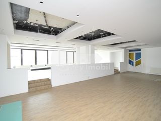 Spațiu comercial, bd. Ștefan cel Mare, 4300 €! foto 3