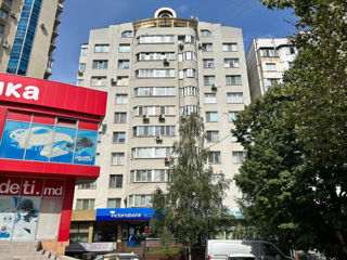 Apartament cu 5 camere sau mai multe, 188 m², Botanica, Chișinău foto 1