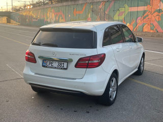 Mercedes B-Class foto 5