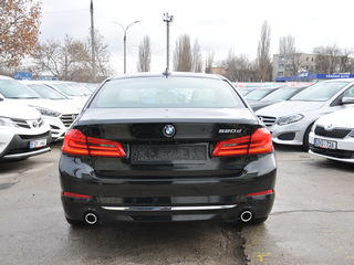 BMW 5 Series foto 4