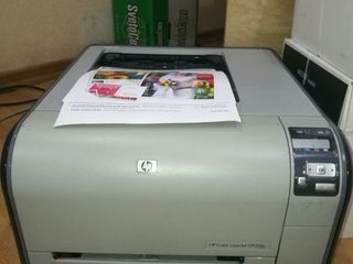 HP Color LaserJet CP1515n / Samsung CLP-620ND foto 1