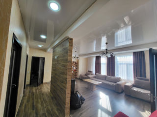Apartament cu 3 camere, 92 m², Centru, Chișinău