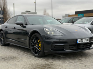 Porsche Panamera foto 2