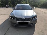 Skoda Superb foto 1