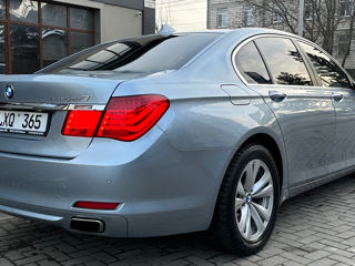 BMW 7 Series foto 5