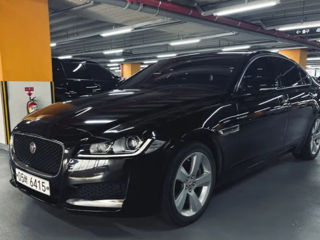 Jaguar XF foto 1