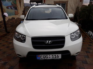 Hyundai Santa FE foto 1