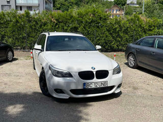 BMW 5 Series foto 2