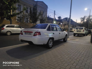 Daewoo Nexia foto 2