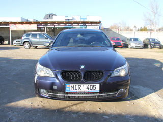 BMW 5 Series foto 2