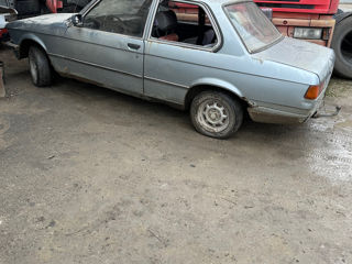 Se dezmembreaza bmw e21 1981 m10b16 316i foto 2