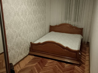 Apartament cu 2 camere, 50 m², Botanica, Chișinău foto 2