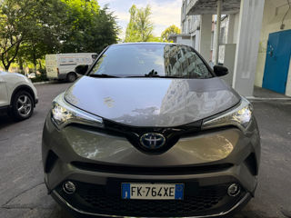 Toyota C-HR foto 3