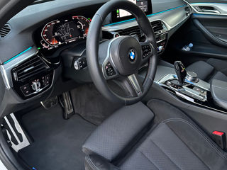 BMW 5 Series foto 7