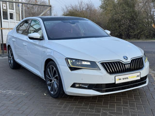 Skoda Superb foto 3