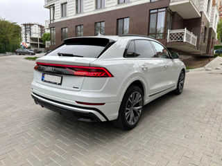 Audi Q8 foto 2