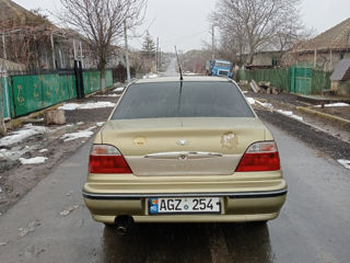 Daewoo Nexia foto 1