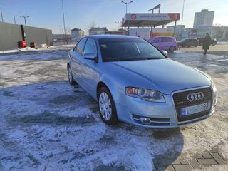 Audi A4 foto 1