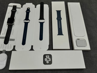 Продаю Apple Watch SE 40mm в цвете Abyss Blue с спортивным ремешком! foto 2