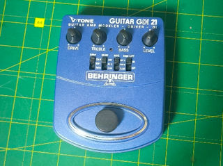 Behringer V-tone guitar gdi 21