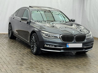 BMW 7 Series foto 4